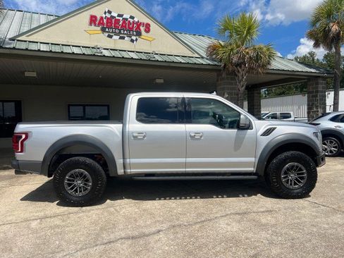Used 2019 Ford F150 Raptor w/ Equipment Group 802A Luxury image 4
