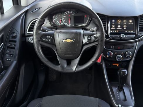 Used 2019 Chevrolet Trax LS w/ Tint and Cruise Package image 11