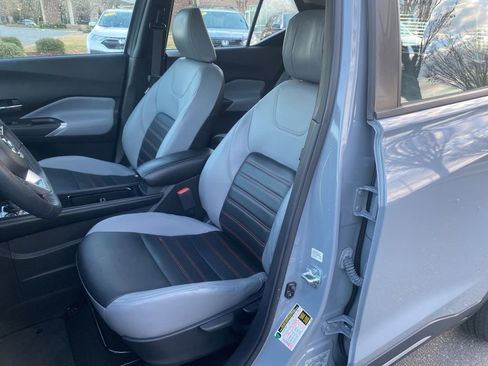 Used 2021 Nissan Kicks SR w/ SR Premium Package image 19