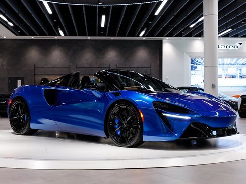 New 2026 McLaren Artura Spider RWD image 36