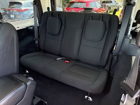 Used 2019 Jeep Wrangler Sport AWD/4WD image 10