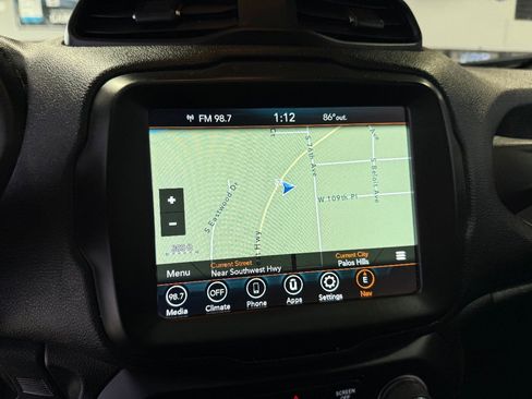 Used 2021 Jeep Renegade Latitude w/ Sun & Sound Group FWD image 19