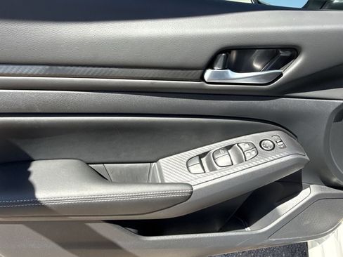 New 2025 Nissan Altima 2.5 SV w/ SV Special Edition Package image 18