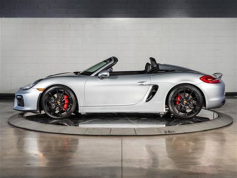 Certified 2016 Porsche Boxster Spyder RWD image 2