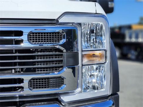 New 2025 Ford F550 XL image 12