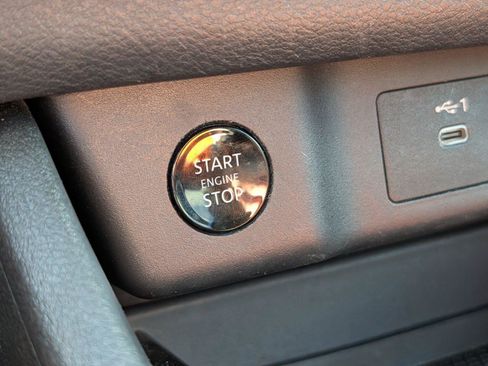 Used 2024 Nissan Rogue S AWD/4WD image 25
