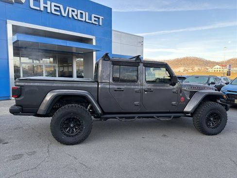 Used 2020 Jeep Gladiator Rubicon image 3