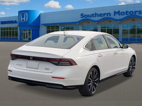 New 2026 Honda Accord Touring image 5