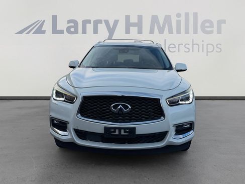 Used 2018 INFINITI QX60 FWD w/ Deluxe Technology Package image 8