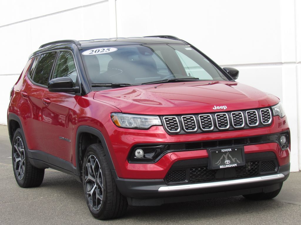 Used 2025 Jeep Compass Limited AWD/4WD image 2
