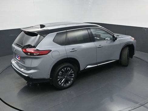 Used 2024 Nissan Rogue Platinum AWD/4WD image 36