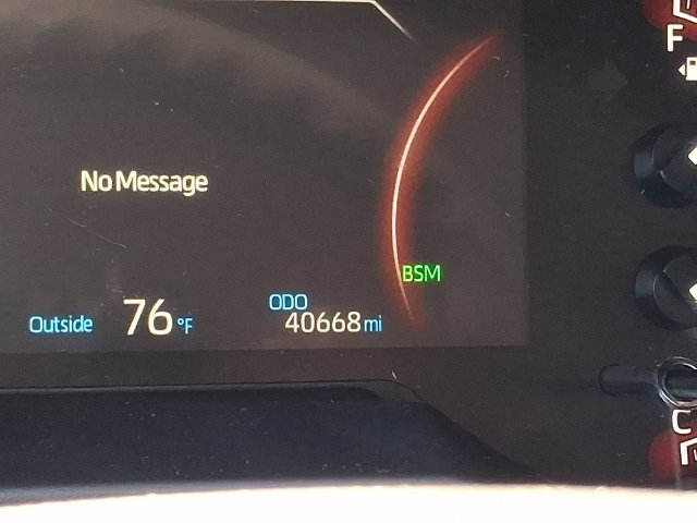 Used 2025 Toyota RAV4 XLE AWD/4WD image 18