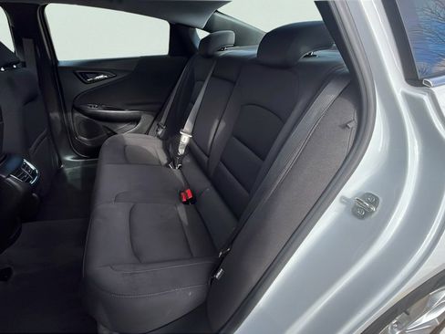 Used 2024 Chevrolet Malibu LT image 18