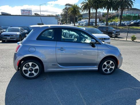 Used 2018 FIAT 500 e image 4