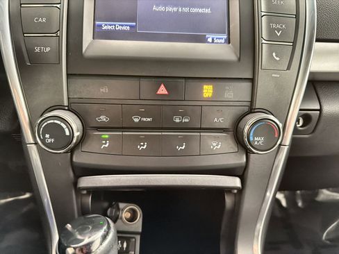 Used 2017 Toyota Camry XLE image 20