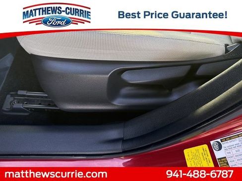 Used 2020 Toyota Corolla LE FWD image 10