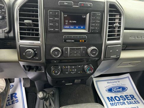 Used 2017 Ford F250 XLT w/ XLT Value Package AWD/4WD image 3