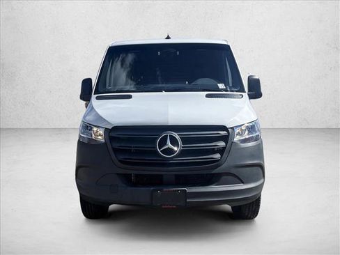 Used 2023 Mercedes-Benz Sprinter 2500 image 2