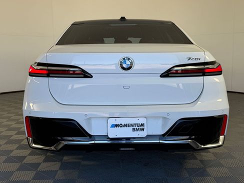 Used 2023 BMW 740i 740i w/ Parking Assistance Package image 9