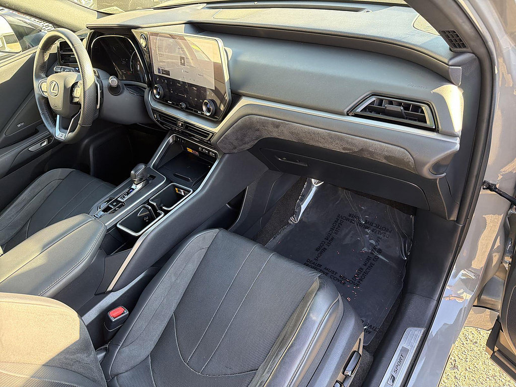 Used 2024 Lexus TX 500h AWD w/ Technology Package image 29