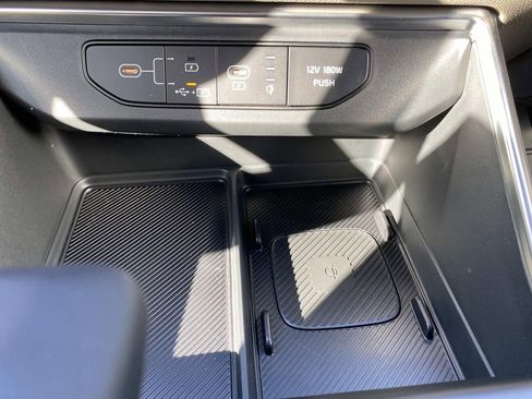 New 2026 Kia Carnival EX image 11