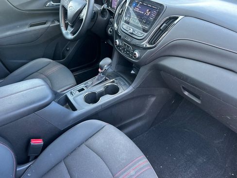 Used 2023 Chevrolet Equinox RS FWD image 18