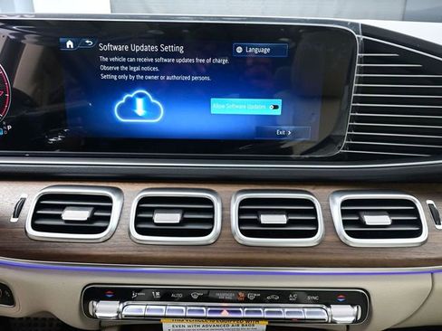 New 2026 Mercedes-Benz GLS 450 4MATIC image 11