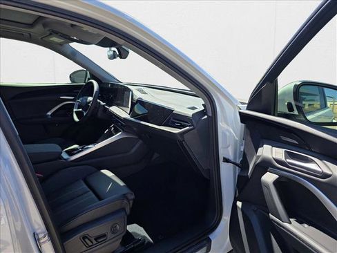 New 2025 Audi Q5 Premium Plus w/ Premium Plus image 12