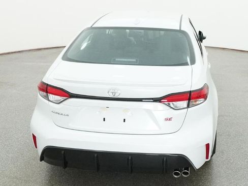 Used 2026 Toyota Corolla SE FWD image 10