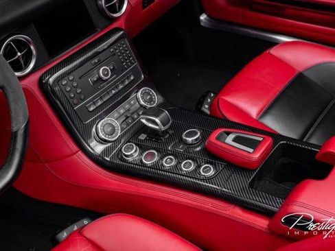 Used 2012 Mercedes-Benz SLS AMG Roadster image 34