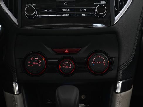 Used 2024 Subaru Forester Premium image 15