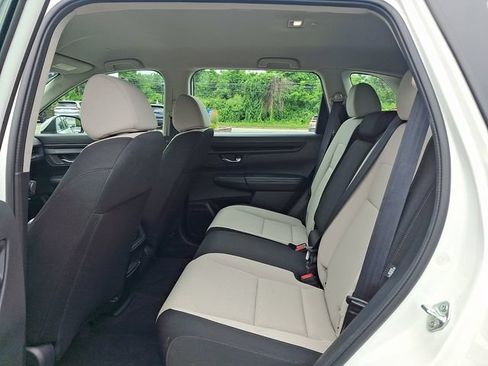 Used 2024 Honda CR-V LX image 10