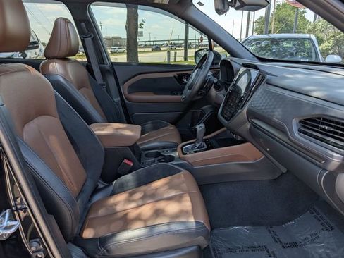Used 2025 Subaru Forester Touring w/ Popular Package - Touring AWD/4WD image 35