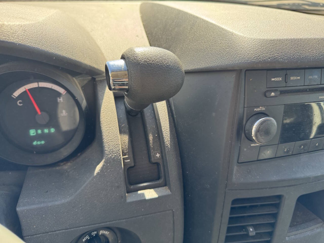 Used 2009 Dodge Grand Caravan FWD image 36