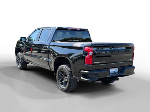 Used 2024 Chevrolet Silverado 1500 LT Trail Boss w/ Protection Package AWD/4WD image 3