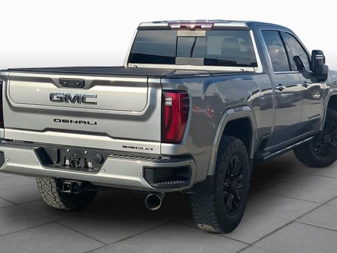 Used 2025 GMC Sierra 2500 Denali Ultimate AWD/4WD image 13