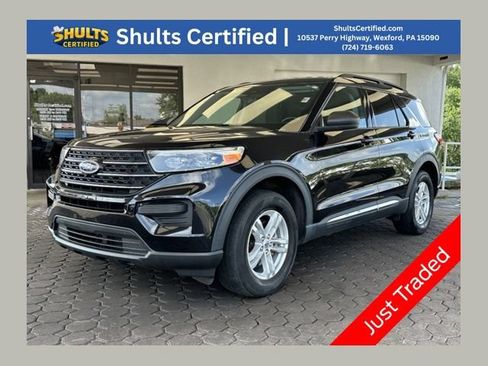 Used 2023 Ford Explorer XLT AWD/4WD image 1