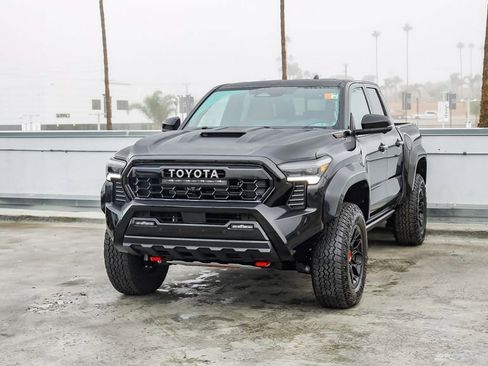 Used 2025 Toyota Tacoma TRD Pro image 4