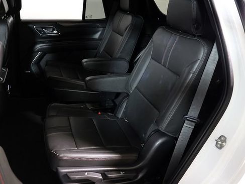 Used 2021 Chevrolet Tahoe RST w/ Luxury Package AWD/4WD image 13