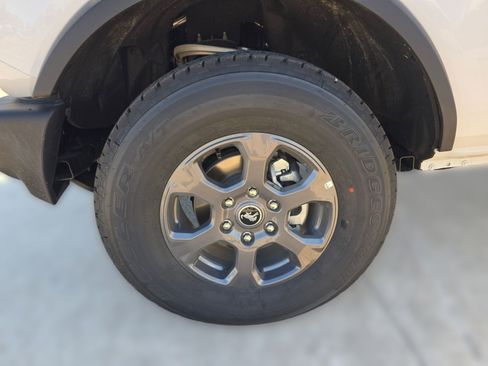 New 2025 Ford Bronco Big Bend image 9