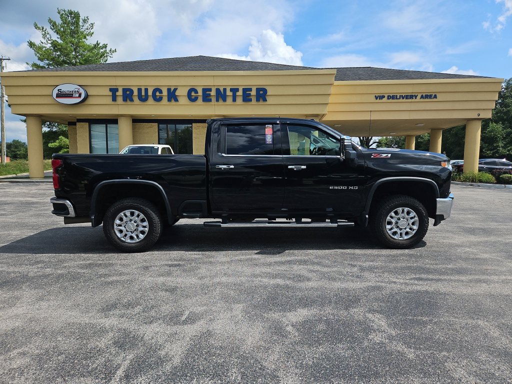Used 2020 Chevrolet Silverado 2500 LTZ w/ LTZ Convenience Package AWD/4WD image 7