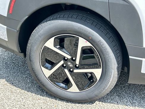 New 2026 Hyundai Ioniq 9 SE image 11