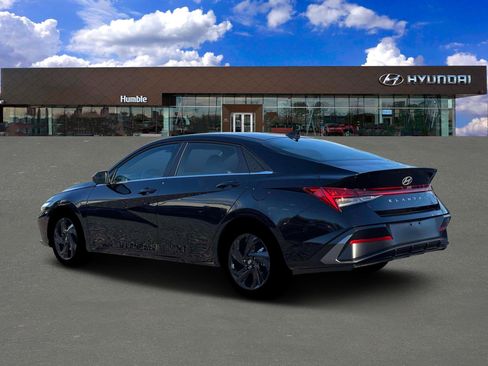 New 2026 Hyundai Elantra SEL Sport Premium FWD image 4