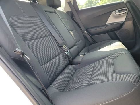 Used 2018 Kia Niro LX FWD image 22