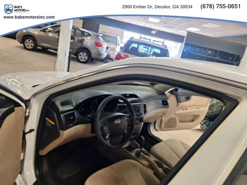 Used 2009 Kia Optima LX image 18