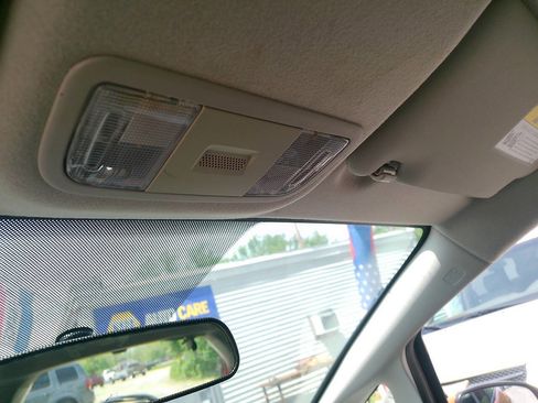 Used 2018 Honda Fit LX image 31