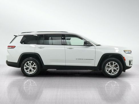 Used 2023 Jeep Grand Cherokee L Limited w/ Trailer Tow Group (B) AWD/4WD image 6