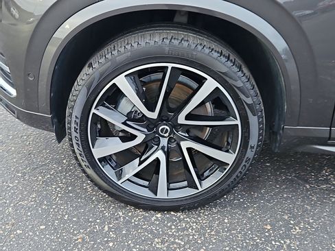 Used 2024 Volvo XC90 B5 Plus image 28