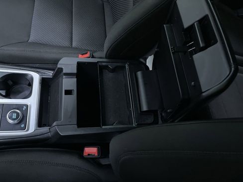 Used 2022 Ford Explorer XLT w/ Class IV Trailer Tow Package image 25