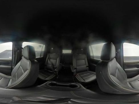 Used 2023 Chevrolet Suburban Premier RWD image 27